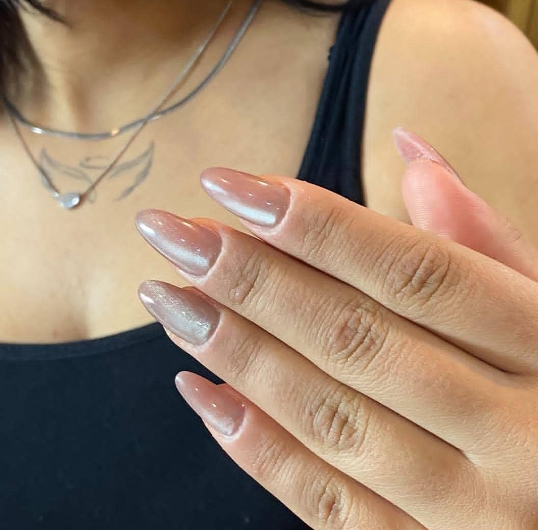 خدمات تخصصی کاشت ناخن نیل بانو در خرم آباد